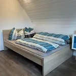 Kinofeeling Im Reihenhaus Mit Schoenem Garten Apartamento *